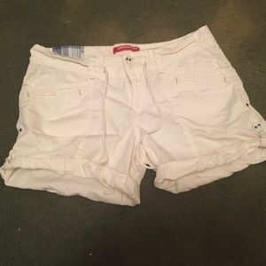 White Khaki unionbay shorts